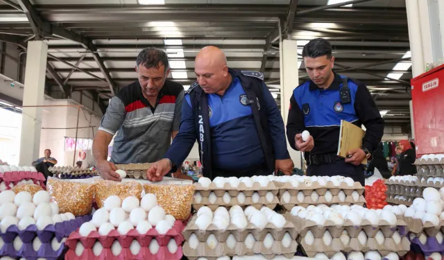 Konya Meram'da Zabıta'dan semt pazarlarına sıkı takip