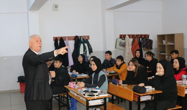 Of Milli Eğitim Müdürü Kabahasanoğlu'ndan okullara ziyaret