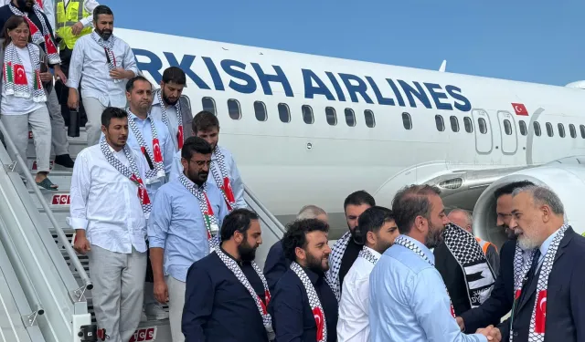 Özgürlük filosu aktivistleri Türkiye'ye döndü