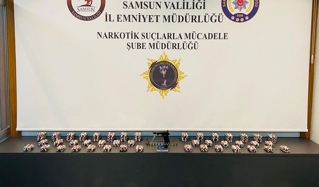 Samsun'da çöp konteynerine bırakılan uyuşturucuyla ilgili 4 zanlı yakalandı