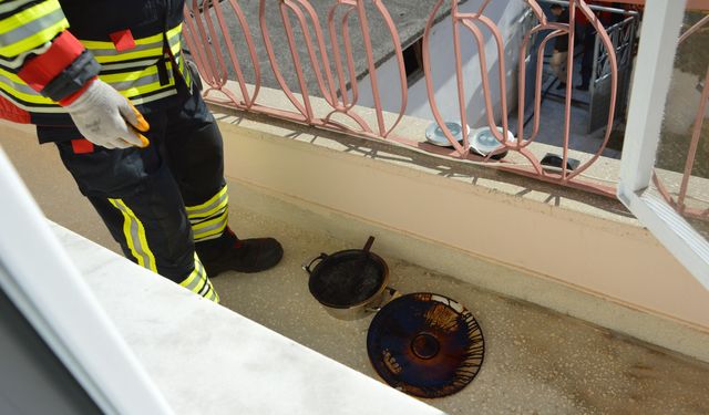 Samsun'da ocakta unutulan tencere paniğe neden oldu