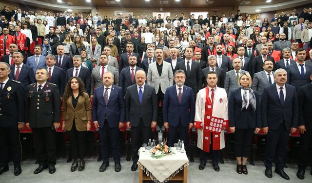 Tarım ve Orman Bakanı Yumaklı, Kastamonu Üniversitesinin akademik yıl açılışında konuştu: