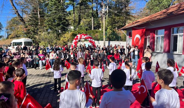 KANDİLLİ'DE CUMHURİYET GURURU