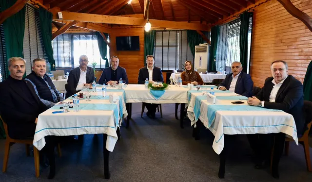AK Parti Sakarya Teşkilatı yeni projeler için bir araya geldi