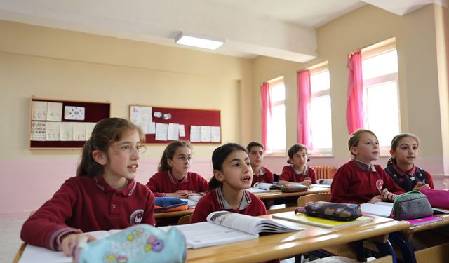 Bayburt'ta öğrenciler 'zilsiz okul' uygulamasıyla zamanı iyi kullanmayı öğreniyor