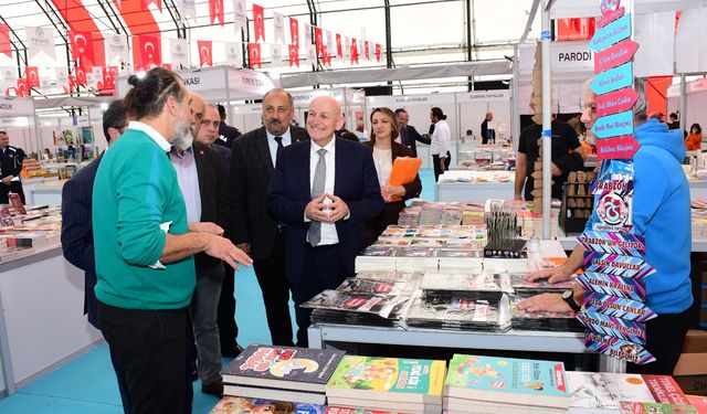 Cumhuriyetin Işığında 2. Terme Kitap Günleri kapılarını açtı