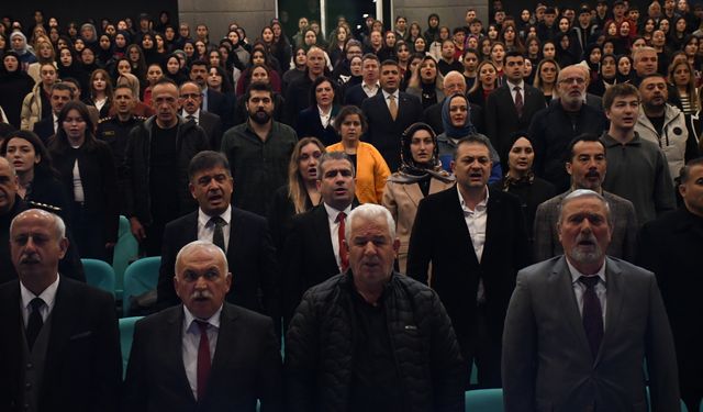 Düzce'de 24 Kasım Öğretmenler Günü kutlandı