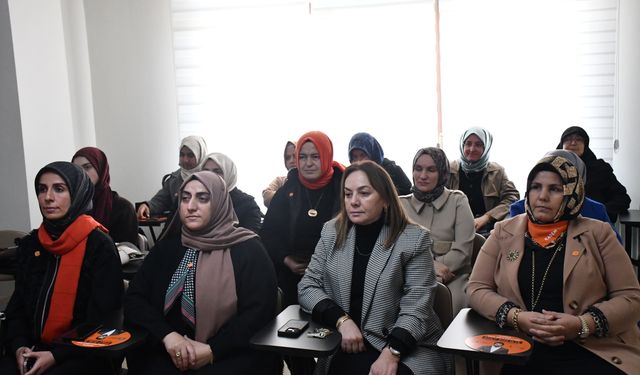 Düzce'de Kadına Yönelik Şiddete Karşı Uluslararası Mücadele Günü kapsamında etkinlik düzenlendi