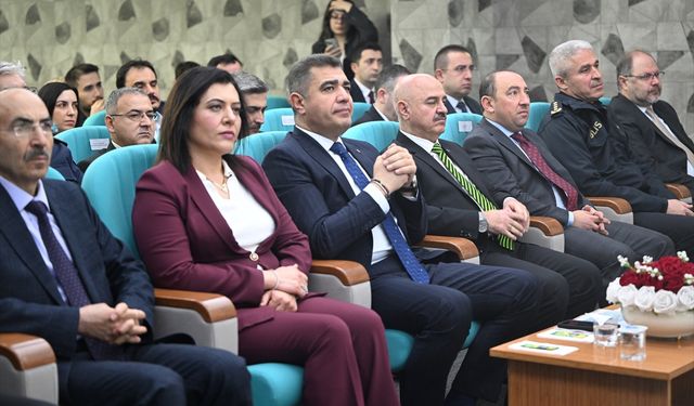 Düzce'de 'Siber Zorbalıkla Mücadelede Ortak Strateji Çalıştayı' başladı