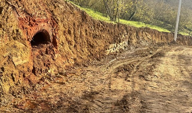 Düzce'de yol çalışmasında 'kültür varlığı' olabileceği değerlendirilen yapı ortaya çıktı