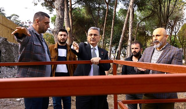 Gazi Kafe Park'ta yenileme çalışmaları sürüyor
