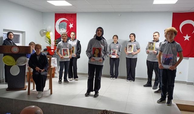 Giresun'un ilçelerinde 24 Kasım Öğretmenler Günü kutlandı