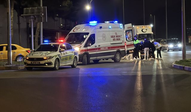 Karabük'te otomobil ile motosikletin çarpıştığı kaza kamerada