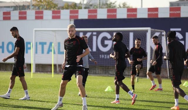 Samsunspor'un ilk yarı hedefi 33 puan