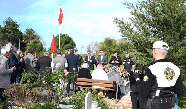 Şehit polis Yusuf Ceylan, mezarı başında anıldı