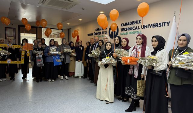 Trabzon Üniversitesi öğrencileri, lösemi tedavisi gören çocuklara moral kaynağı oldu