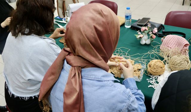 Trabzon'da yükümlüler, eğitimini aldıkları el sanatlarıyla meslek sahibi oluyor