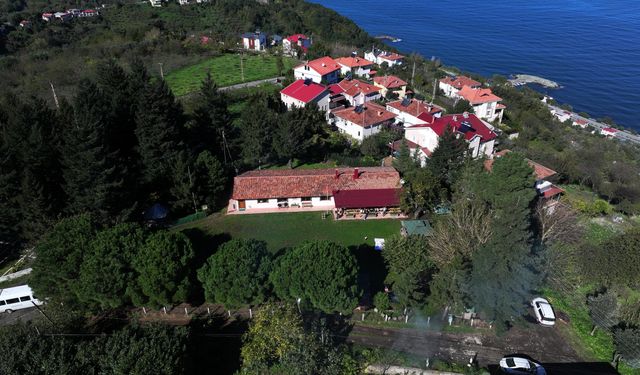 Trabzon'daki Toprak Ana Köy Yaşam Merkezi, öğrencilerin doğa ile buluşma mekanı oldu