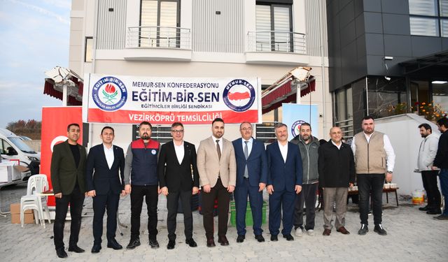 Vezirköprü'de Öğretmenler Günü kutlandı