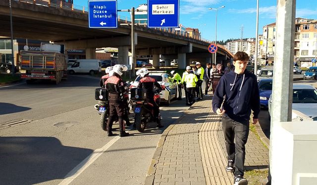 AKILLI KAVŞAKTA HAREKETLİ DAKİKALAR