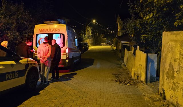 EVİNDE ÖLÜ BULUNDU