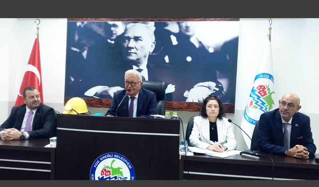 MECLİSTE MADENCİ BARETİ