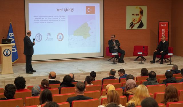 Bartın'da 'Hastalıklarda Antibiyotiklerin Etkisiz Kaldığı Bir Dünyaya Ne Kadar Hazırız?' söyleşisi düzenlendi