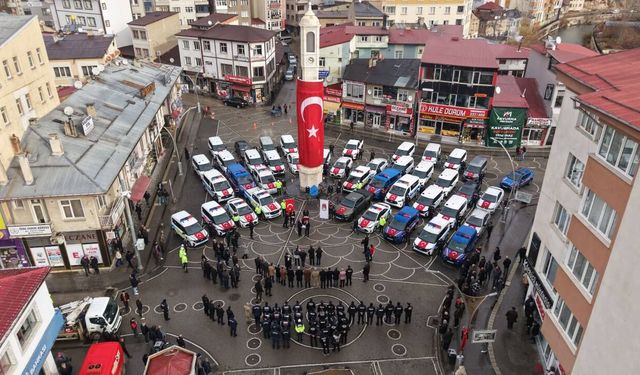 Bayburt'ta emniyet ve jandarma teşkilatı filolarına 34 yeni araç ekledi