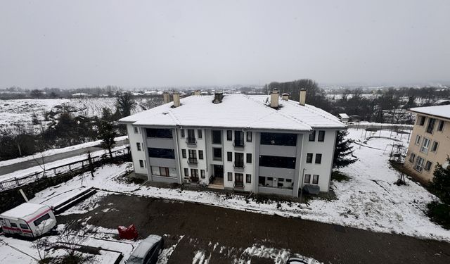 Bolu Dağı'nda kar yağışı sürüyor