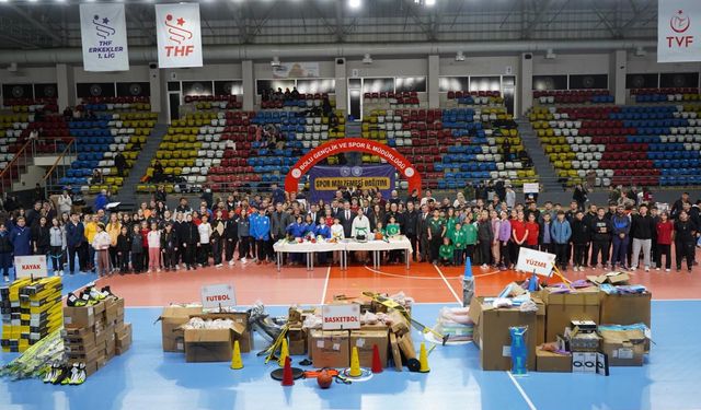 Bolu'da amatör spor kulüplerine malzeme desteği sağlandı