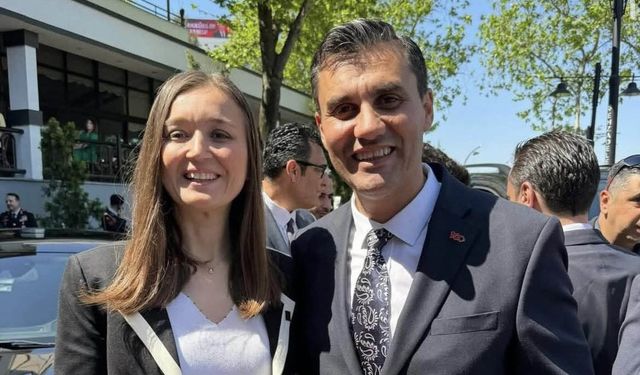 FERDİ ZEYREK-GÜLŞAH DURBAY; ACINIZ DEMOKRASİMİZE GÜÇ VERİYOR