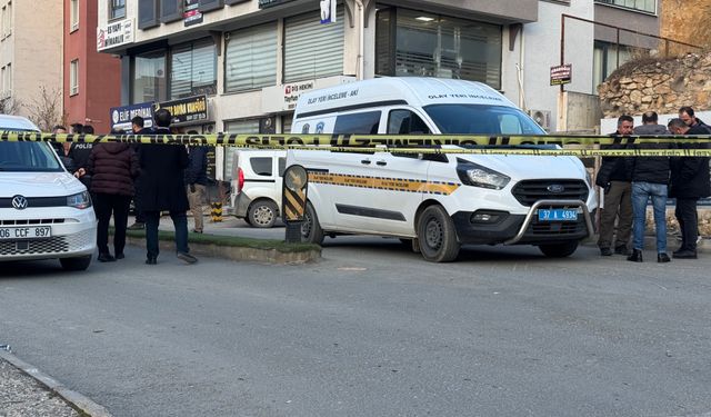 KAVGADA TÜFEKLE VURULDU...