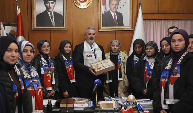 Öğrencilerin 'umut mektupları' Gazzeli çocuklara ulaştırılacak