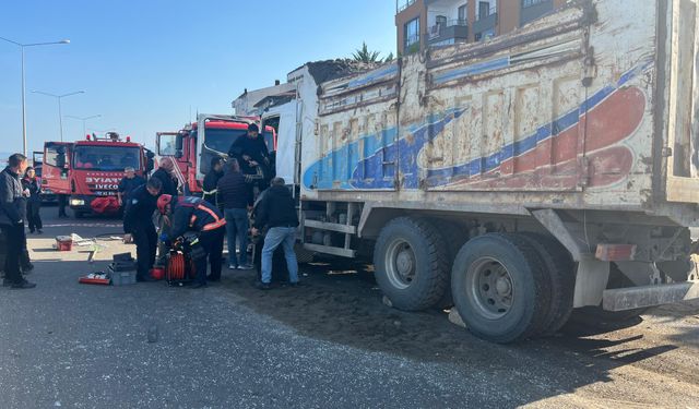 Ordu'da kamyon ile tırın çarpıştığı kazada 1 kişi yaralandı