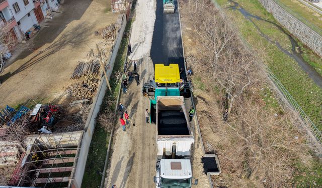 Taşköprü'de sıcak asfalt çalışması başladı