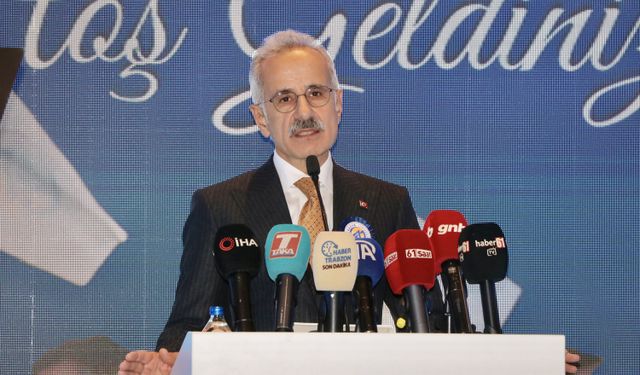 Bakan Uraloğlu, Avrasya Üniversitesinin 15. kuruluş yıl dönümü programında konuştu: