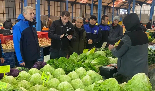 Balıkesir'de pazar yerleri hizmete uygun hale getiriliyor