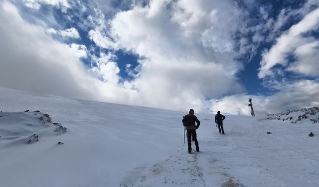 Düzce'de Kardüz Yaylası'nda Sarıkamış Şehitleri Anma Yürüyüşü yapıldı