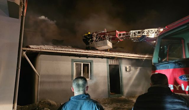 GÜNCELLEME - Çorum'da evde çıkan yangında ağır yaralanan kişi hastanede öldü
