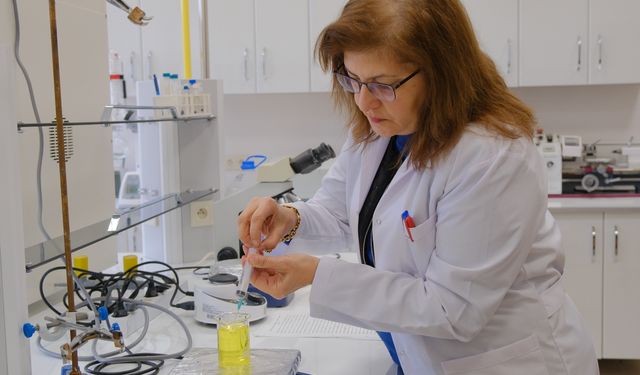 Hitit Üniversitesi'nde geliştirilen 'yara örtüsü'nün endüstriye kazandırılması hedefleniyor