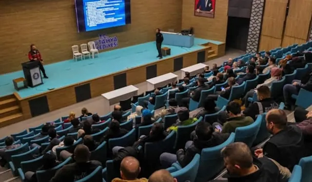 Kütahya'da afet ve acil durum eğitimleri sürüyor