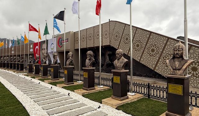 Ordu'da 'Metehan'dan Mehmetçiğe Türk Devletleri Tarihi Müzesi' açıldı