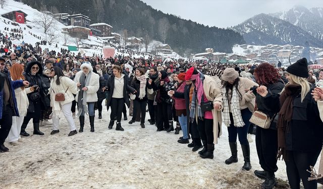 Rize'de '18. Kardan Adam Kış Festivali' başladı