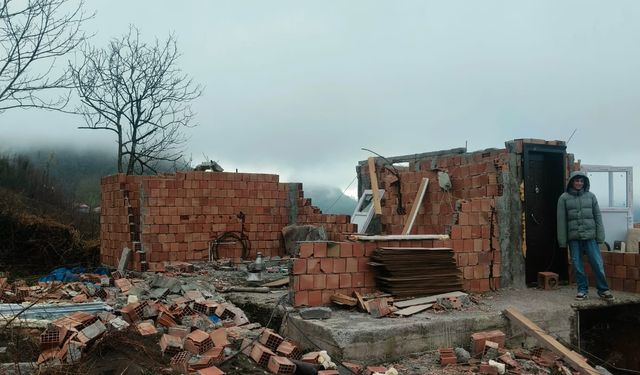 Salıpazarı'nda kuvvetli rüzgar etkili oldu