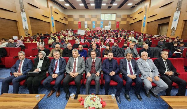 Suluova'da Bilgi ve Kültür Şenliği yapıldı