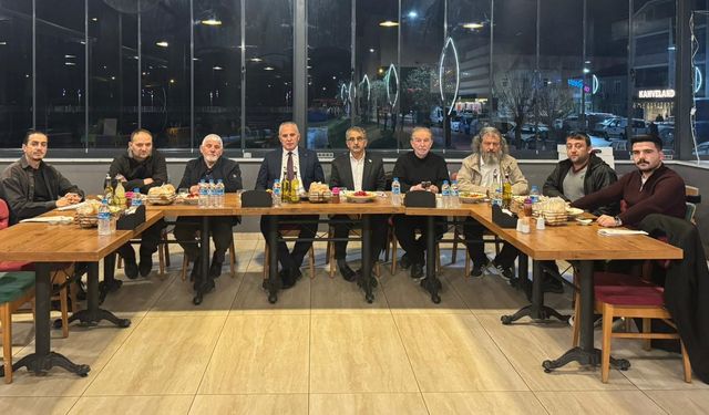 Taşova Belediye Başkanı Özalp, basın mensuplarıyla bir araya geldi