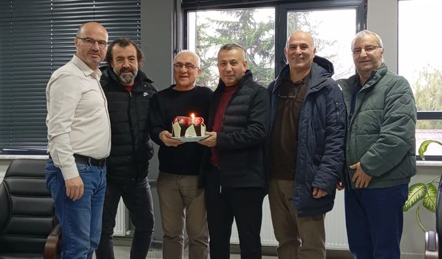 BİNGÖL ÖĞRETMENİ EMEKLİYE UĞURLADILAR