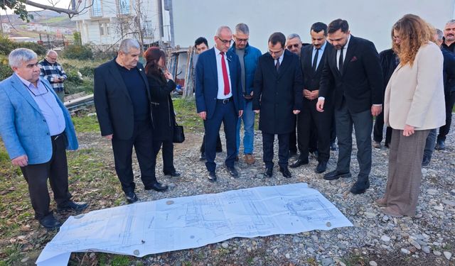 Yakakent'te yeni sağlık kompleksi için yer teslimi yapıldı