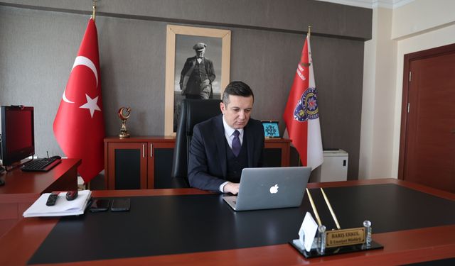 Bayburt Emniyet Müdürü Erkol, AA'nın 'Yılın Kareleri' oylamasına katıldı