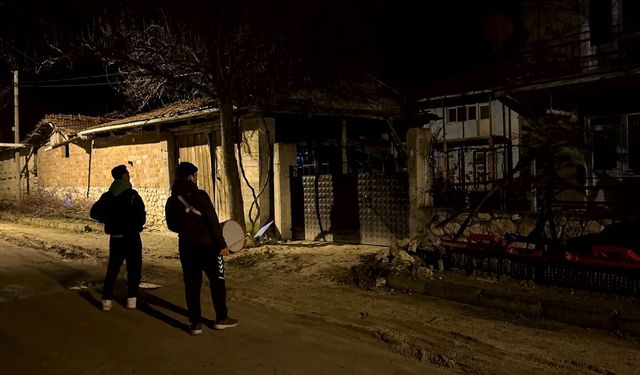 Çorum'da ramazanda mahalleliyi davulcular değil, gençler uyandırıyor